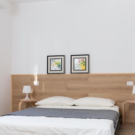 New Exclusive Melegnano Apartments- Near Train Station Εξωτερικό φωτογραφία