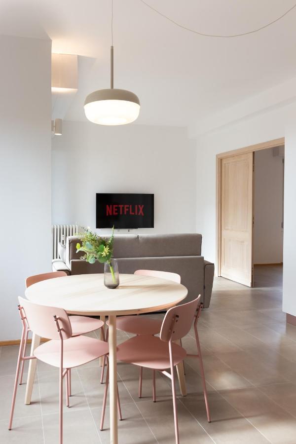 New Exclusive Melegnano Apartments- Near Train Station Εξωτερικό φωτογραφία