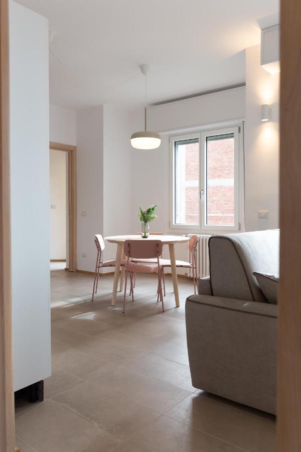 New Exclusive Melegnano Apartments- Near Train Station Εξωτερικό φωτογραφία